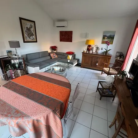Holiday home Chez Francoise Saint-Saturnin-les-Avignon